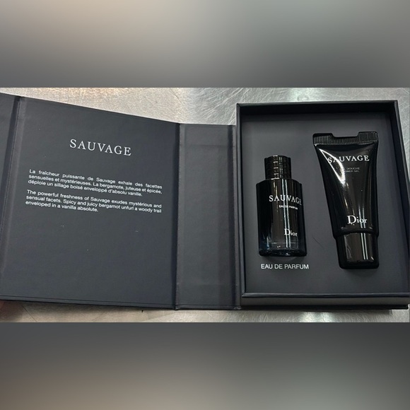 Dior Sauvage Eau de Parfum & Shower Gel Set Travel Set/ Sample - Picture 1 of 3